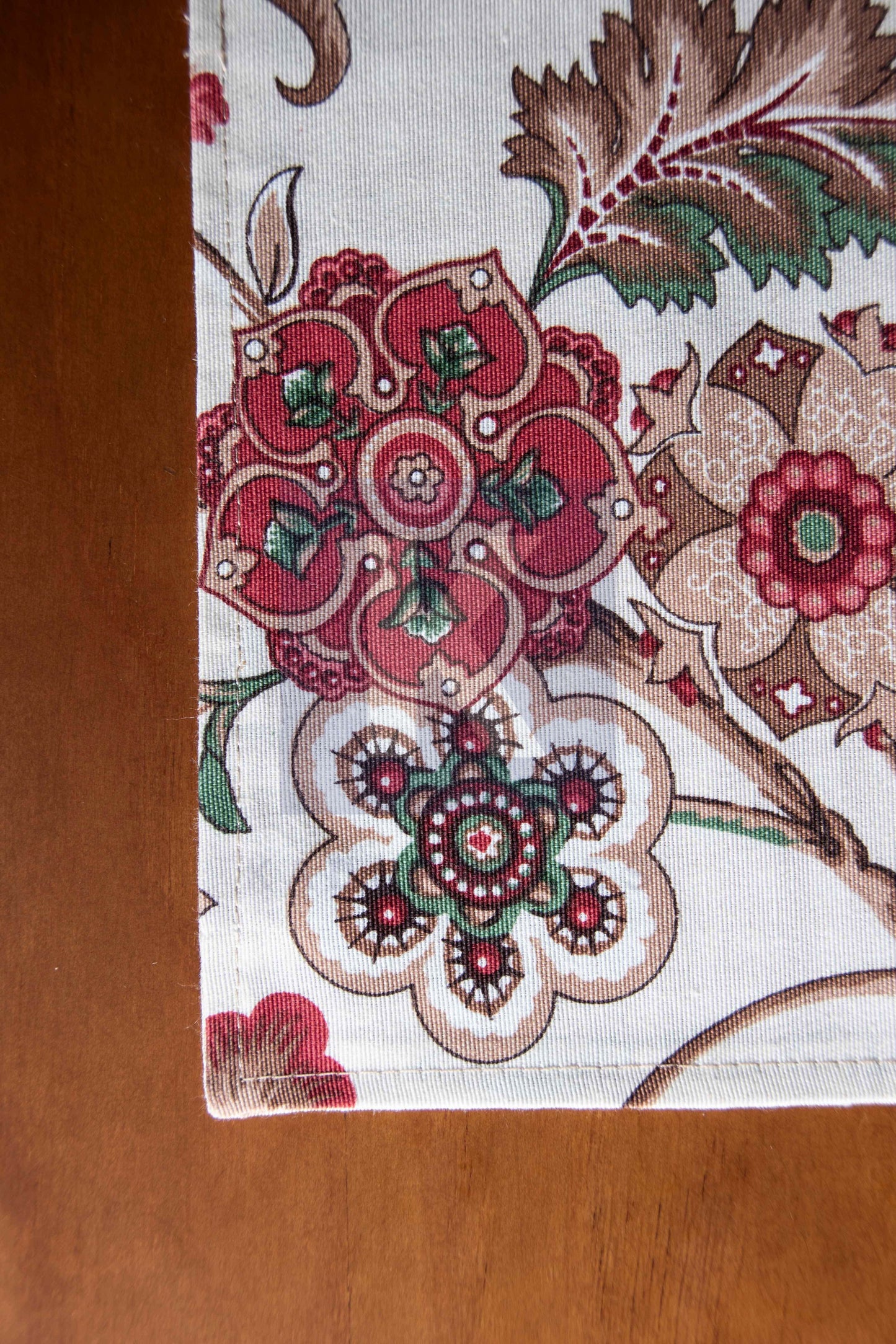 Mantel Individual Flor de Avellano Beige Reversible