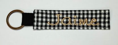 Llavero con anilla color bronce personalizable en estampado y nombre.